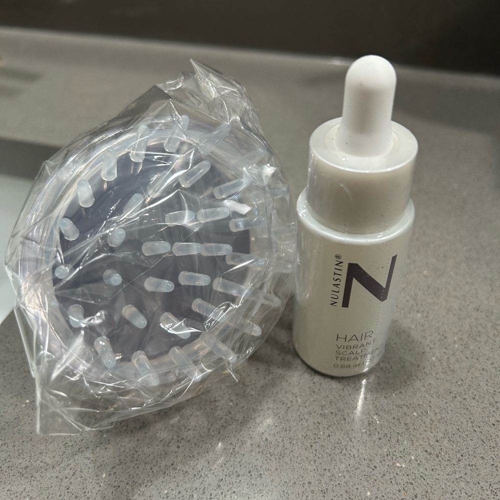 NULASTIN Hair Vibrant Scalp Treatment with Brush NEW